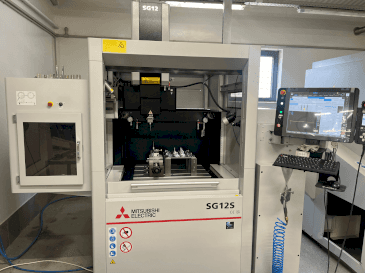 MACHINE_IMG_ALT_FRONT_VIEW