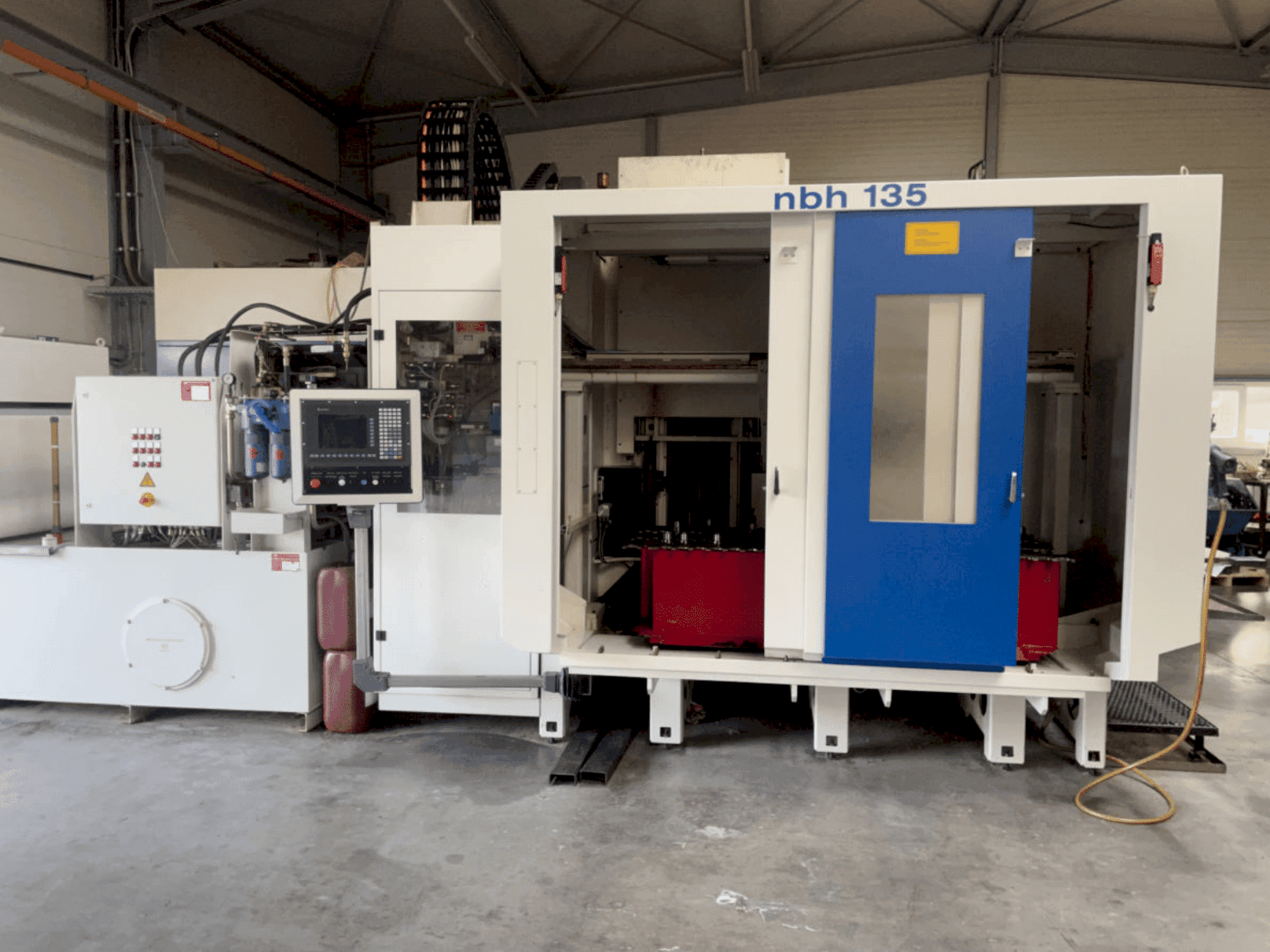 MACHINE_IMG_ALT_FRONT_VIEW