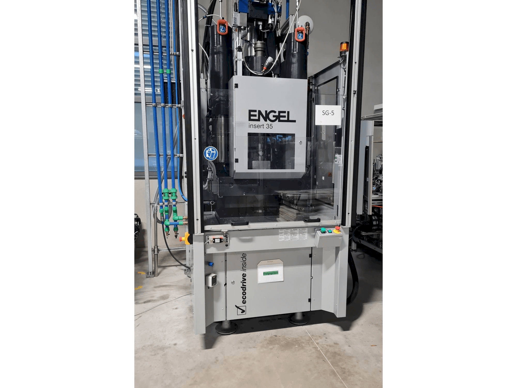 MACHINE_IMG_ALT_FRONT_VIEW