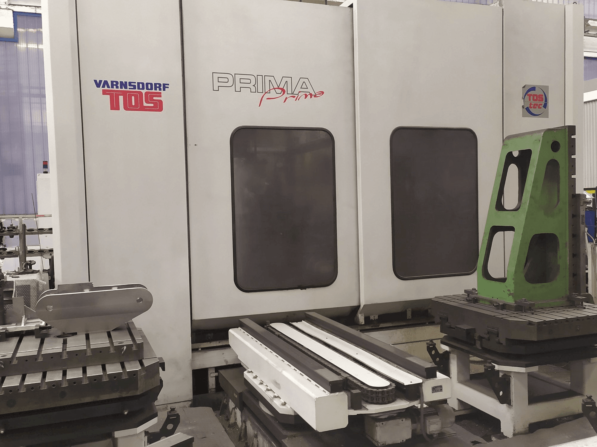 Front view of TOS Prima machine