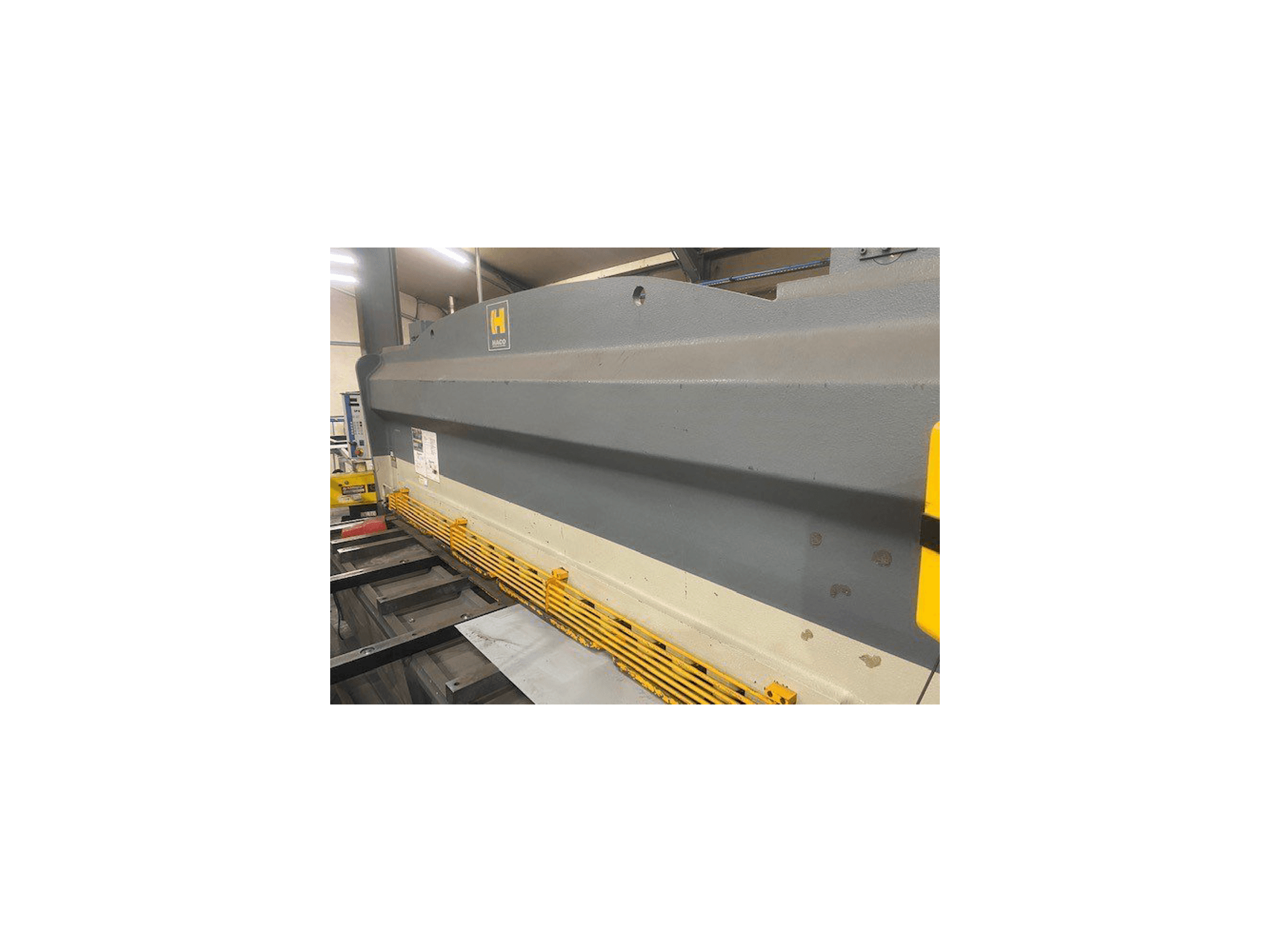 MACHINE_IMG_ALT_FRONT_VIEW