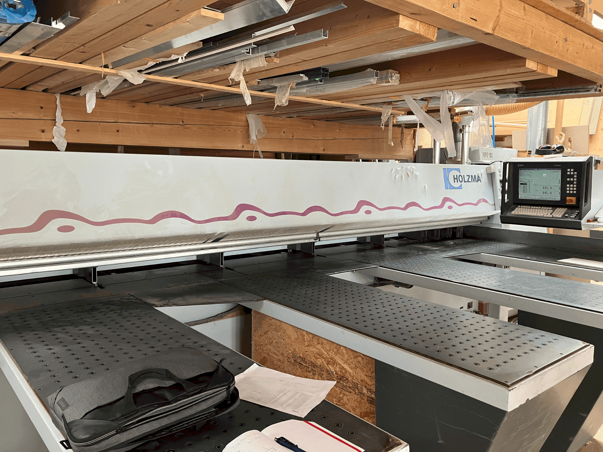 MACHINE_IMG_ALT_FRONT_VIEW