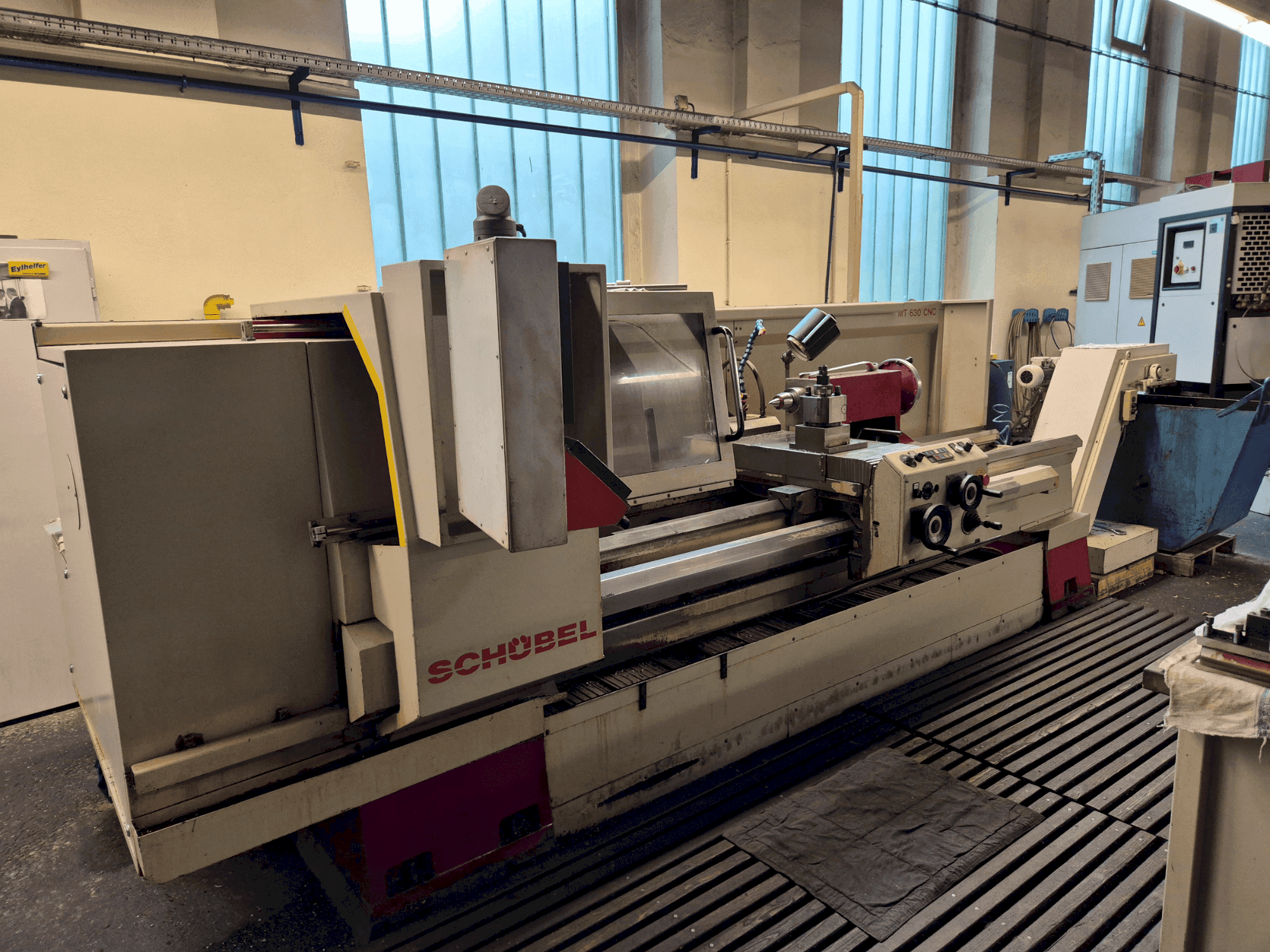 MACHINE_IMG_ALT_FRONT_VIEW