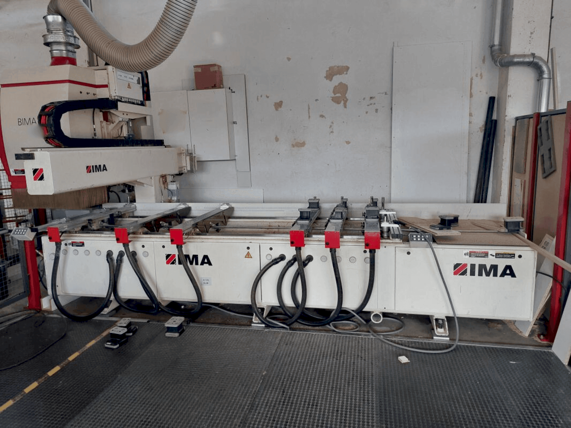 MACHINE_IMG_ALT_FRONT_VIEW