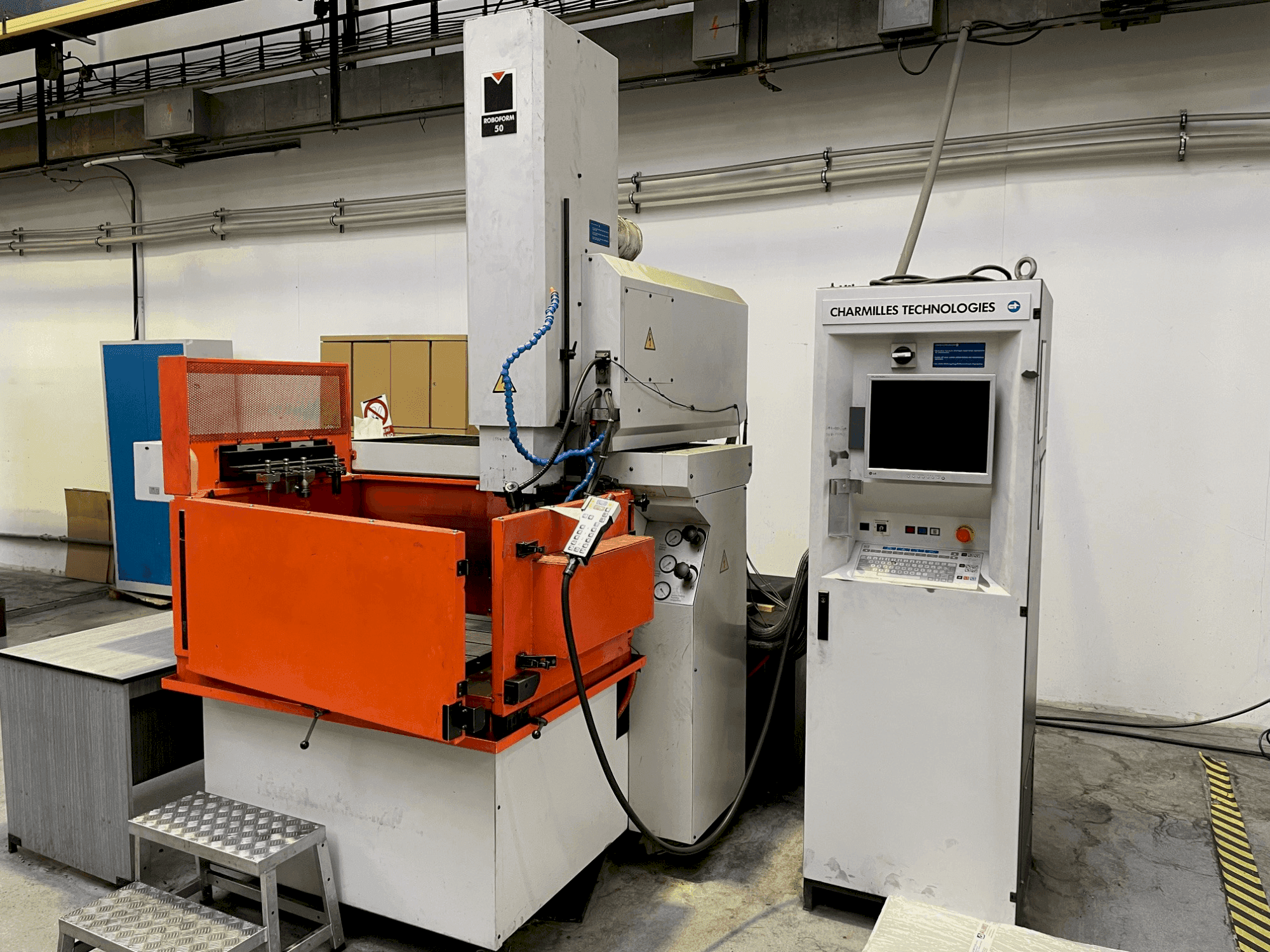 MACHINE_IMG_ALT_FRONT_VIEW