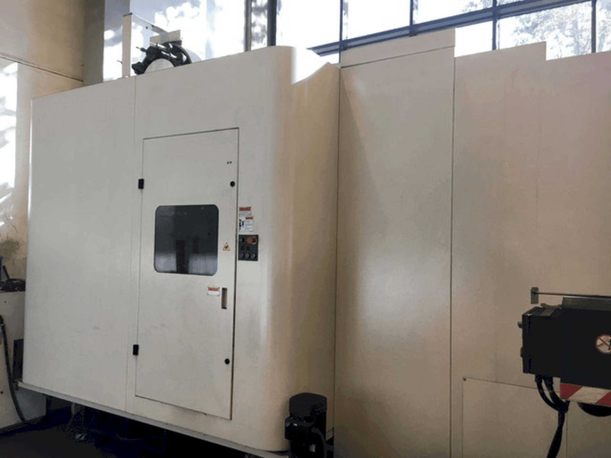 MACHINE_IMG_ALT_FRONT_VIEW