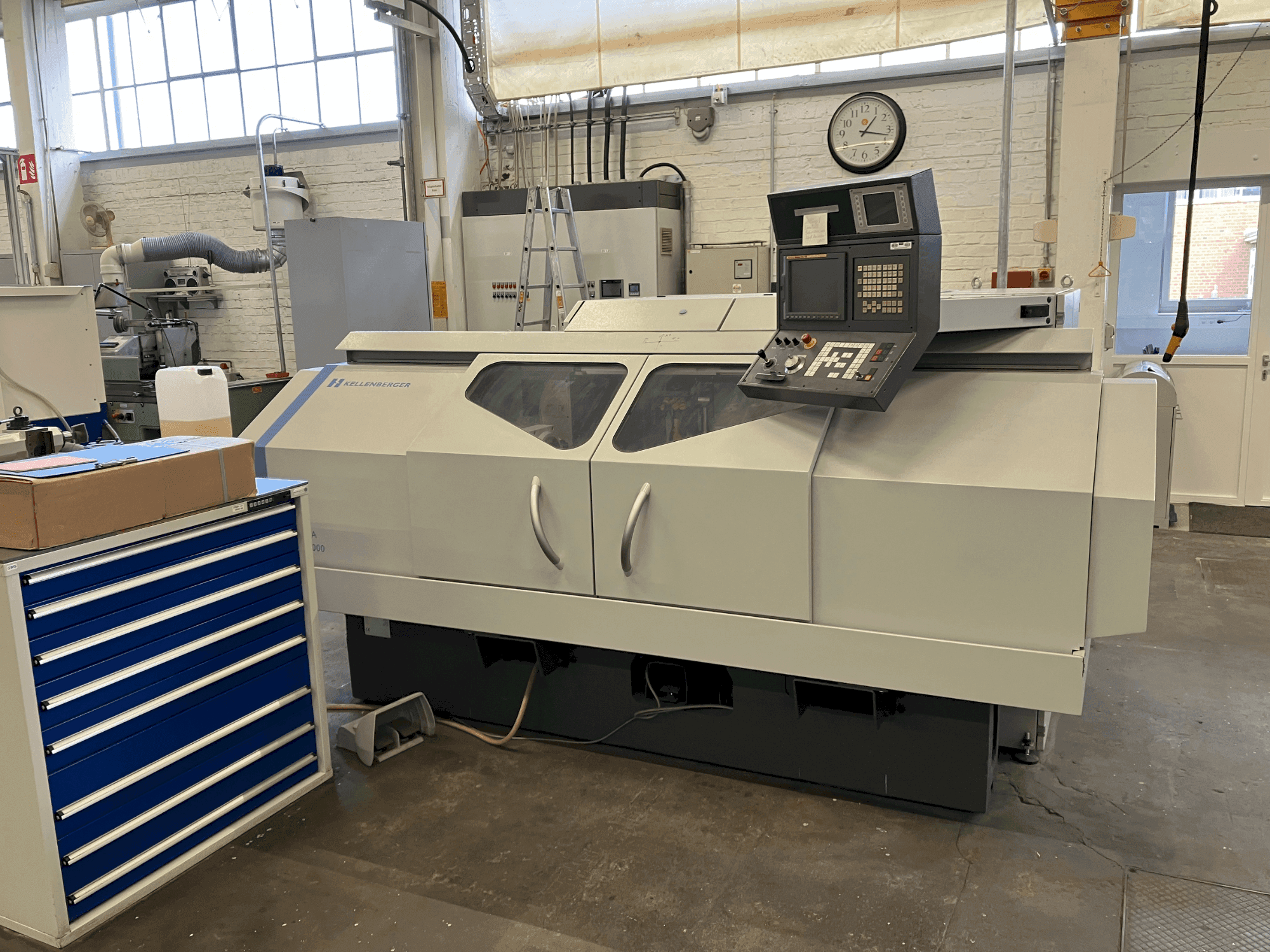 MACHINE_IMG_ALT_FRONT_VIEW