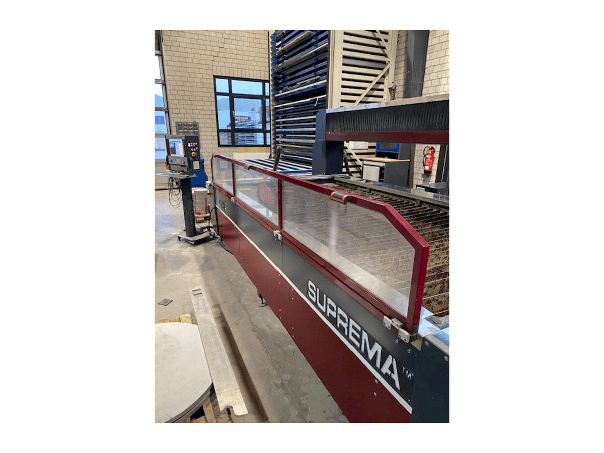 MACHINE_IMG_ALT_FRONT_VIEW