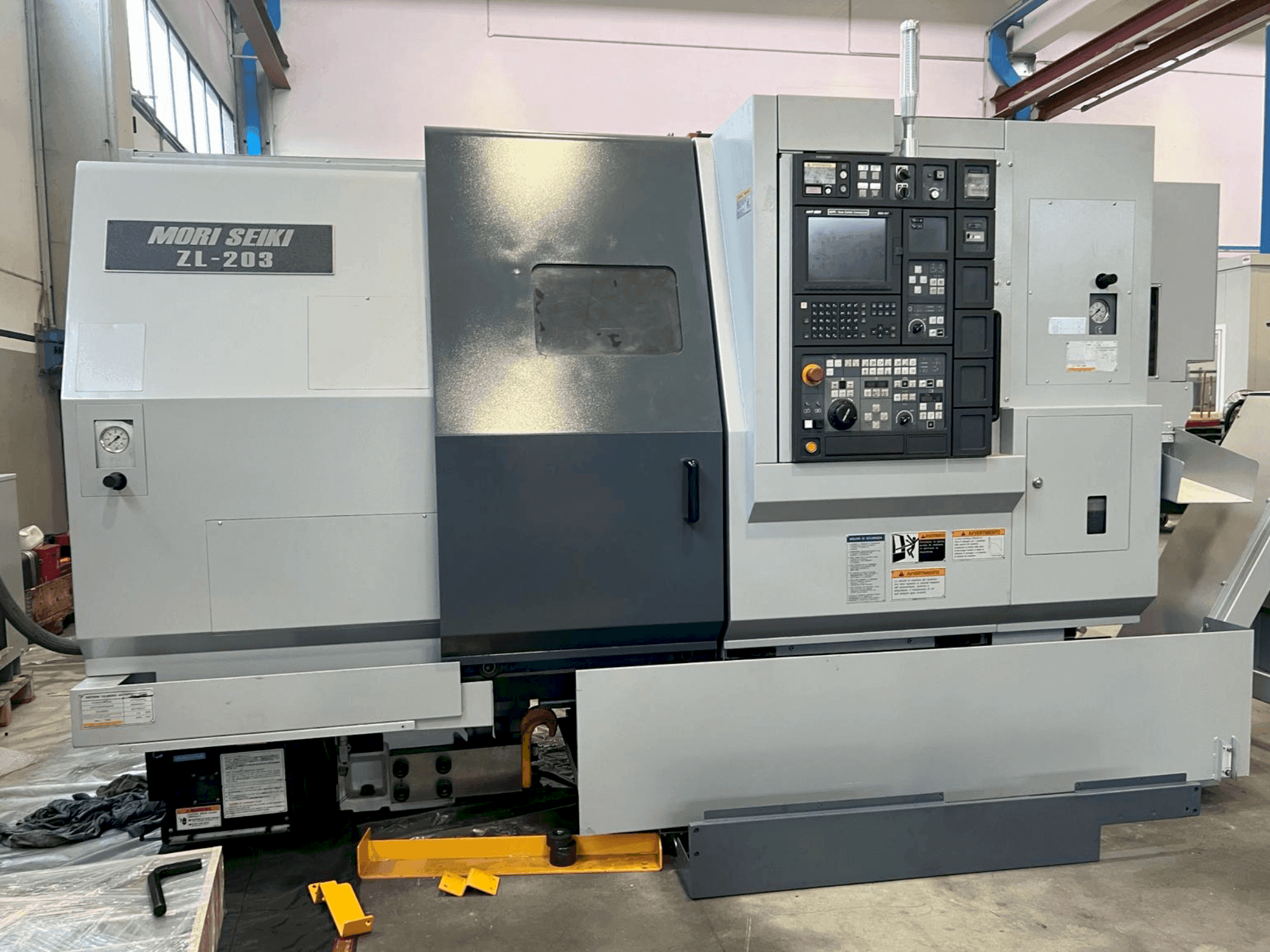 MACHINE_IMG_ALT_FRONT_VIEW