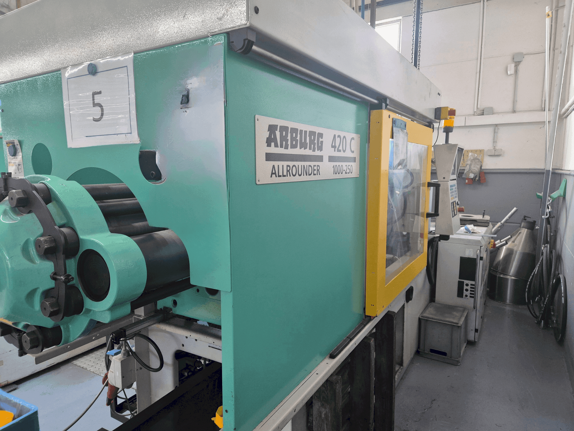 MACHINE_IMG_ALT_FRONT_VIEW
