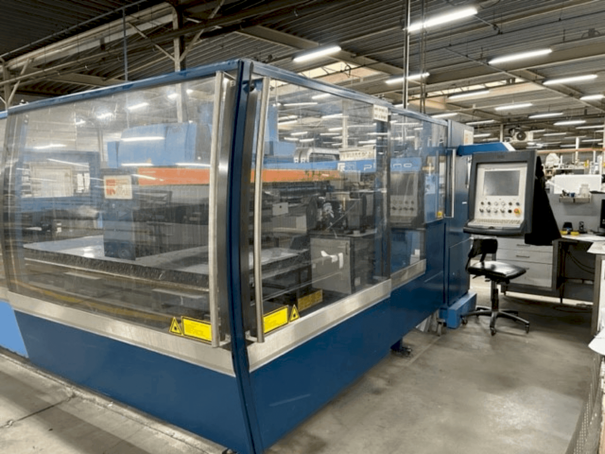 MACHINE_IMG_ALT_FRONT_VIEW