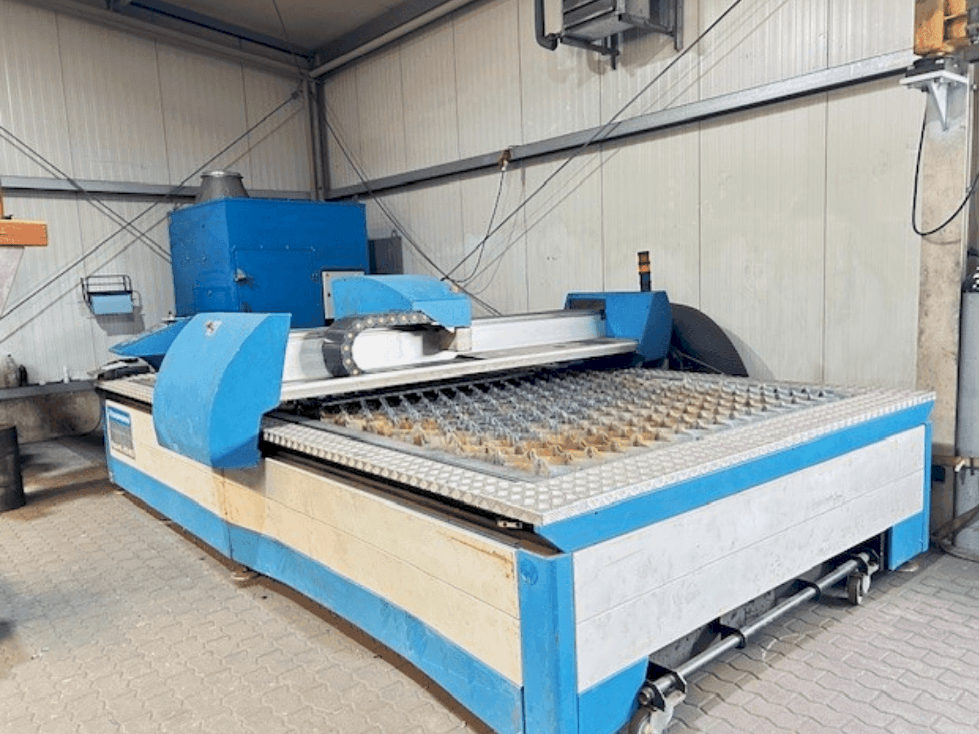 MACHINE_IMG_ALT_FRONT_VIEW