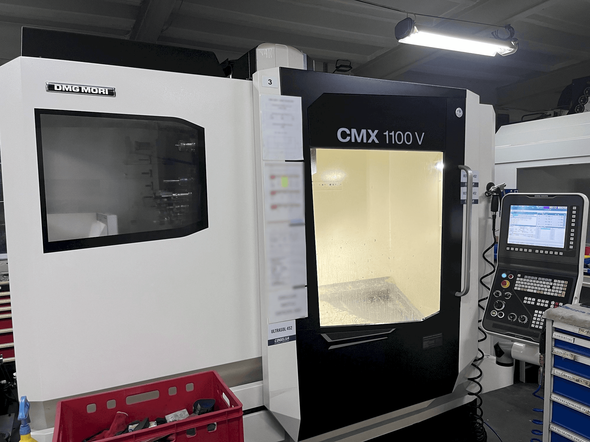 MACHINE_IMG_ALT_LEFT_SIDE_VIEW