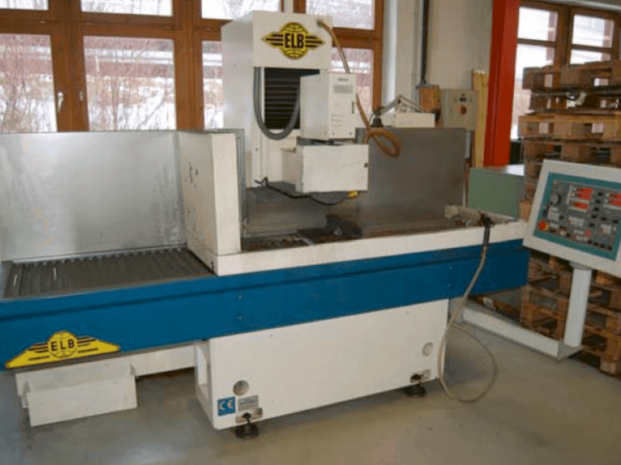 MACHINE_IMG_ALT_FRONT_VIEW