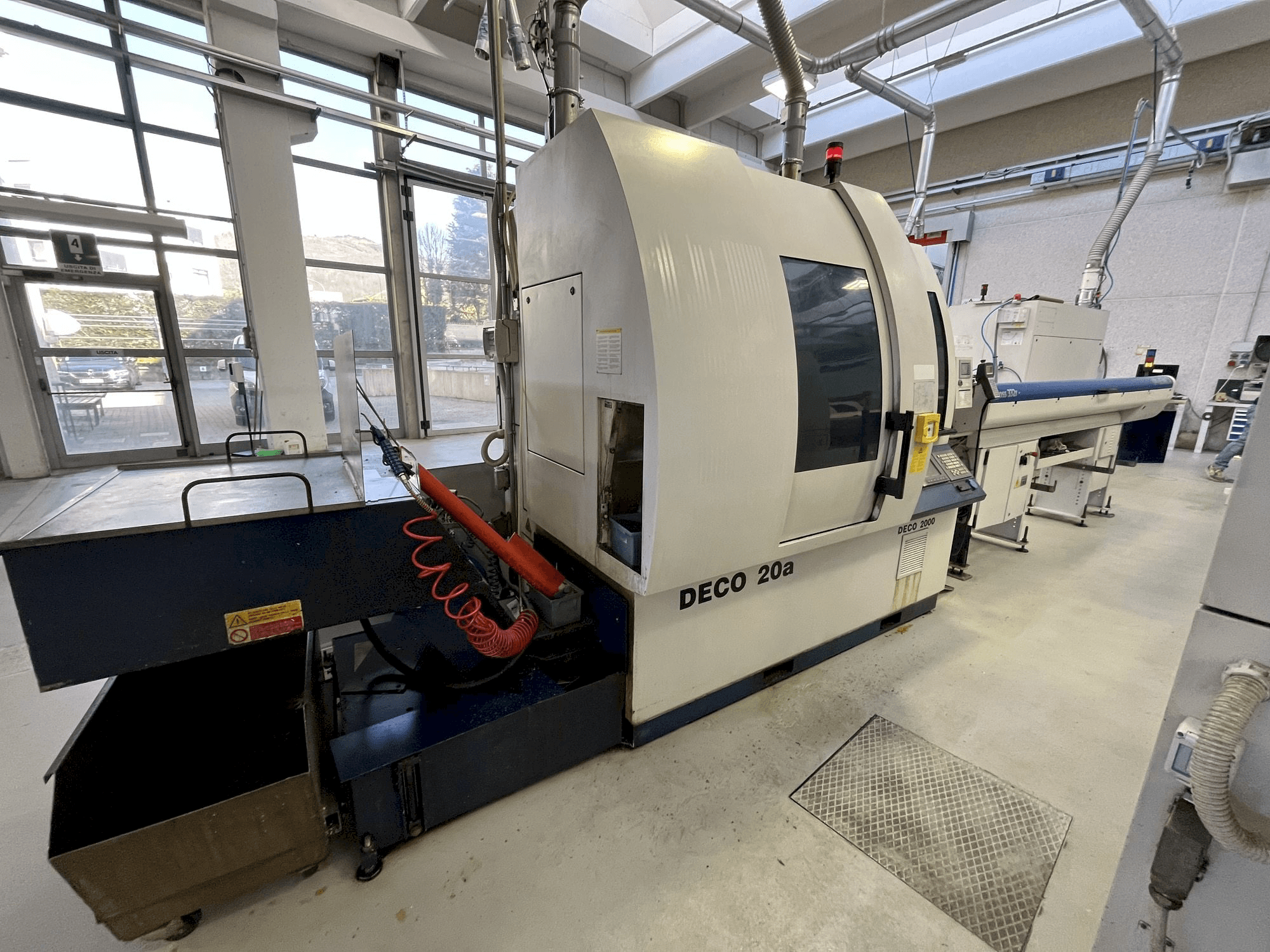 MACHINE_IMG_ALT_FRONT_VIEW