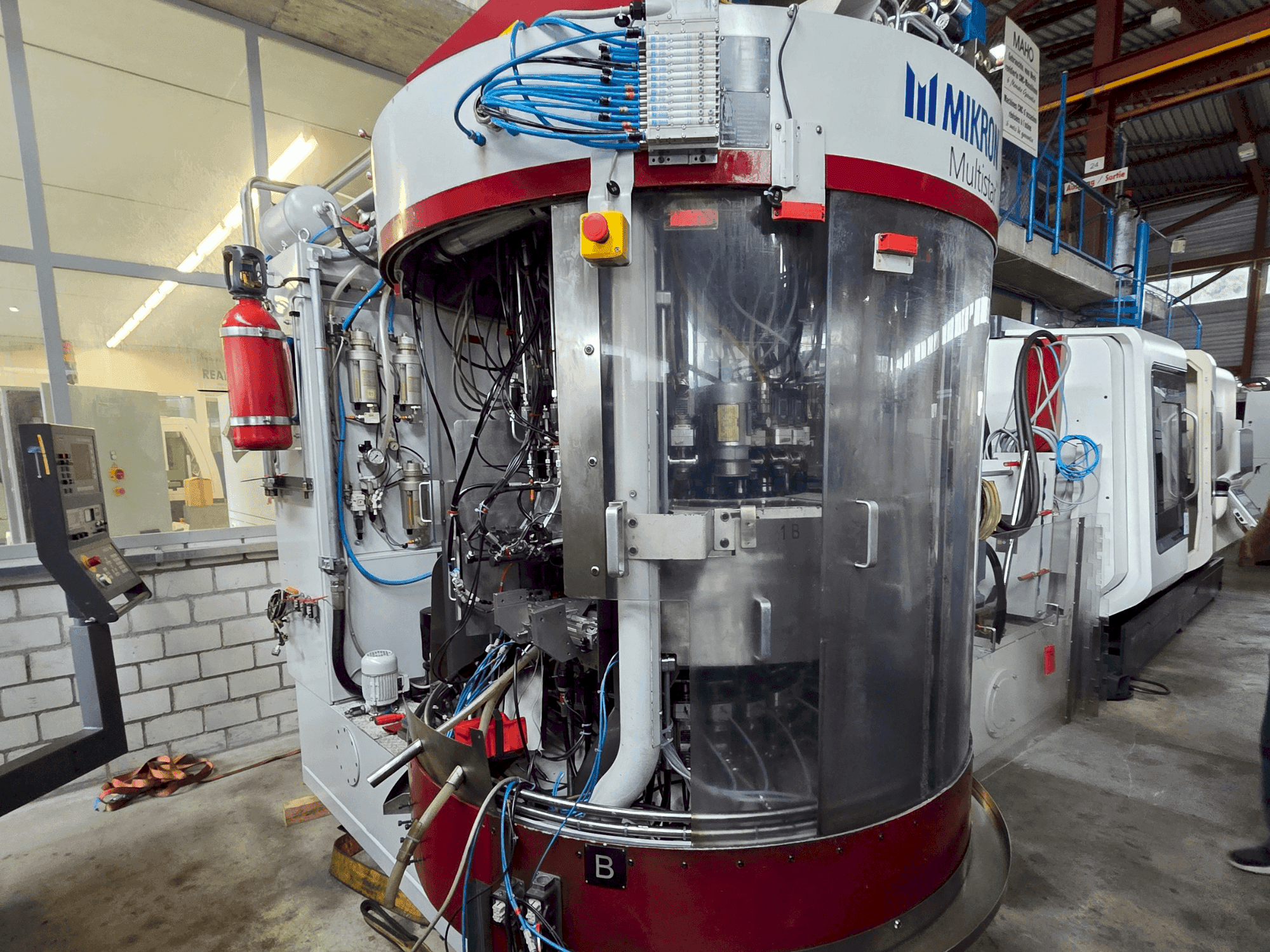 MACHINE_IMG_ALT_FRONT_VIEW