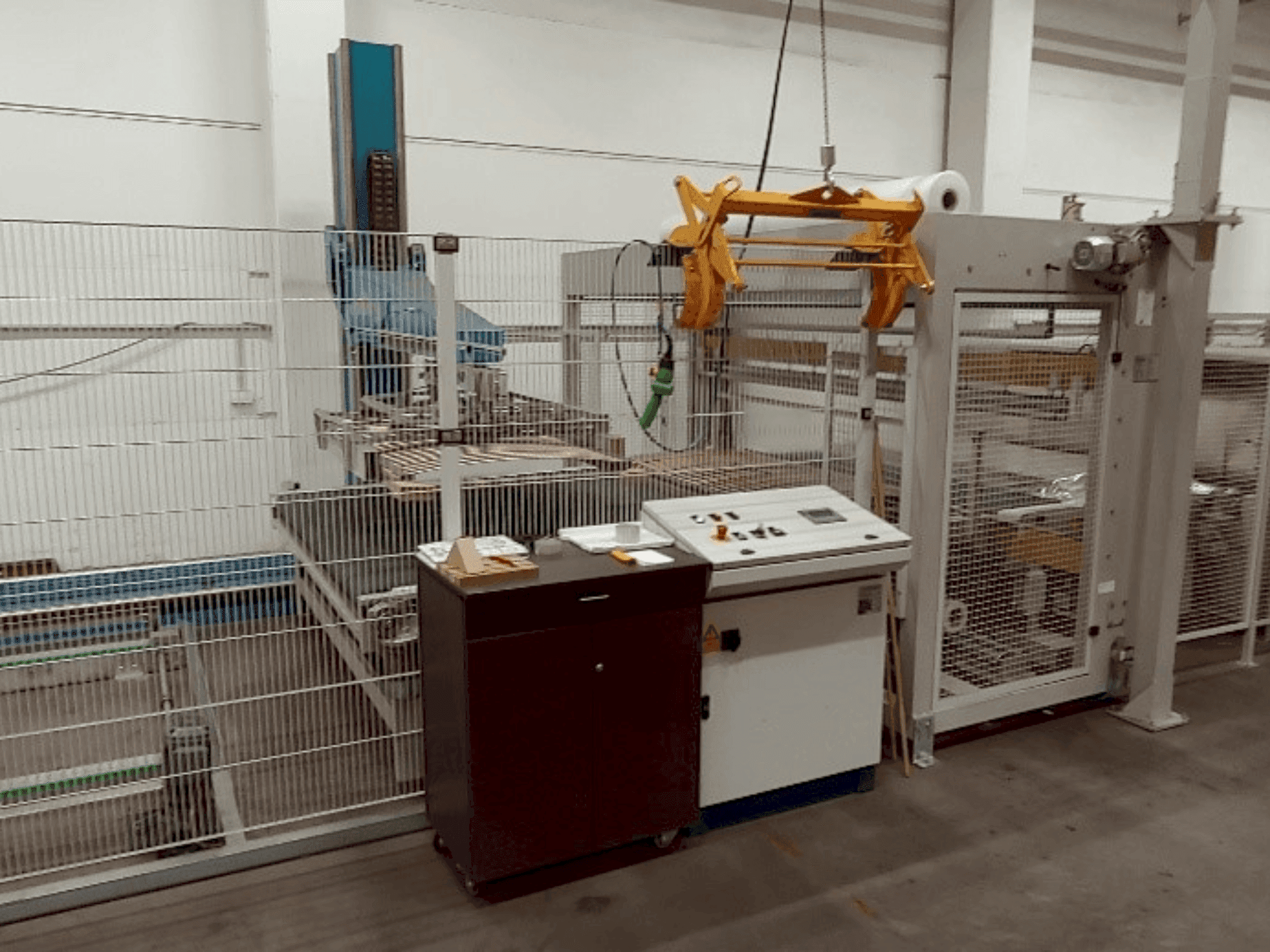 MACHINE_IMG_ALT_FRONT_VIEW