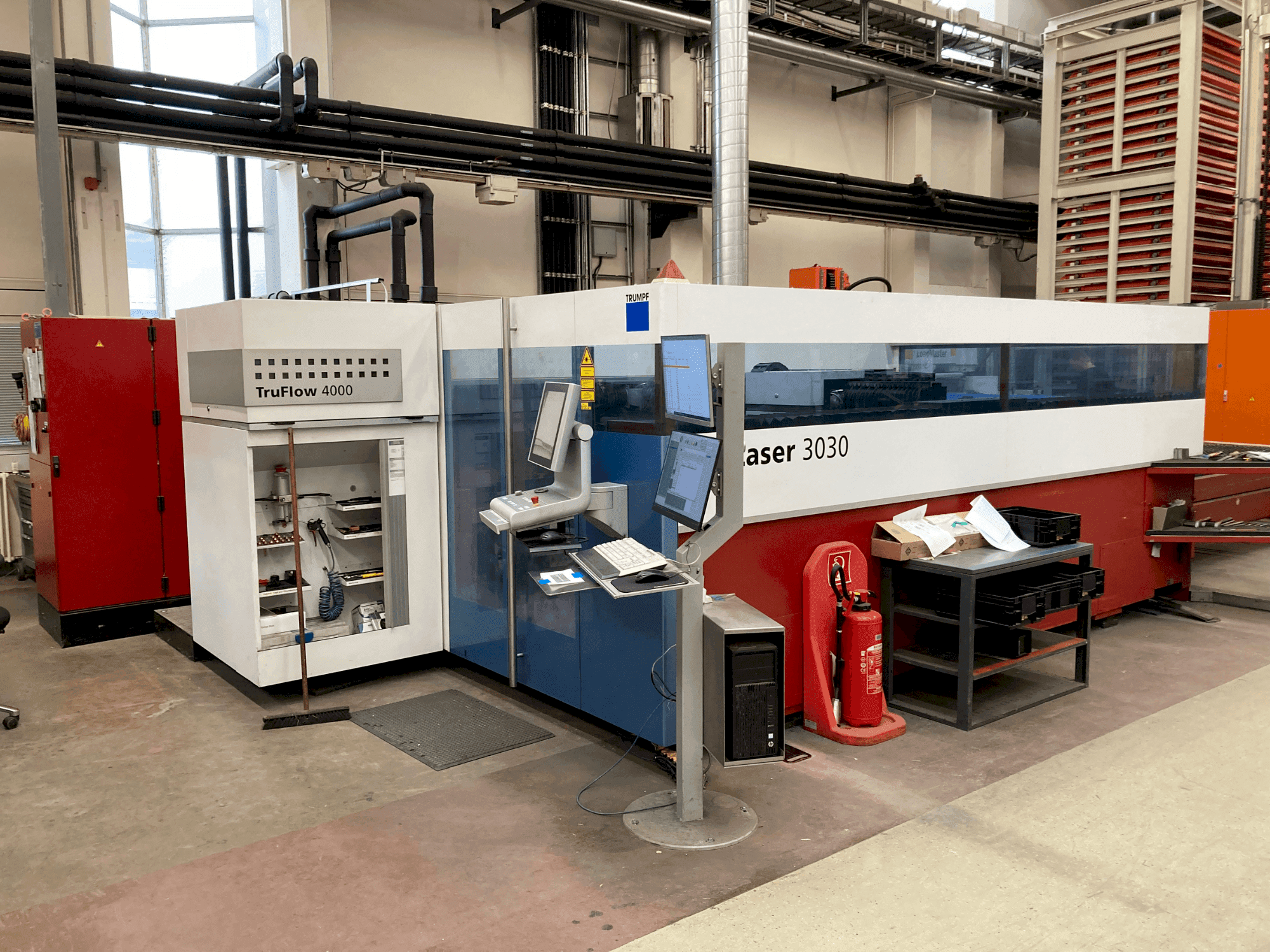 MACHINE_IMG_ALT_FRONT_VIEW