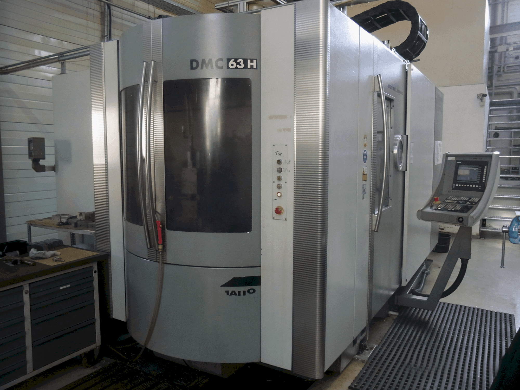 MACHINE_IMG_ALT_FRONT_VIEW
