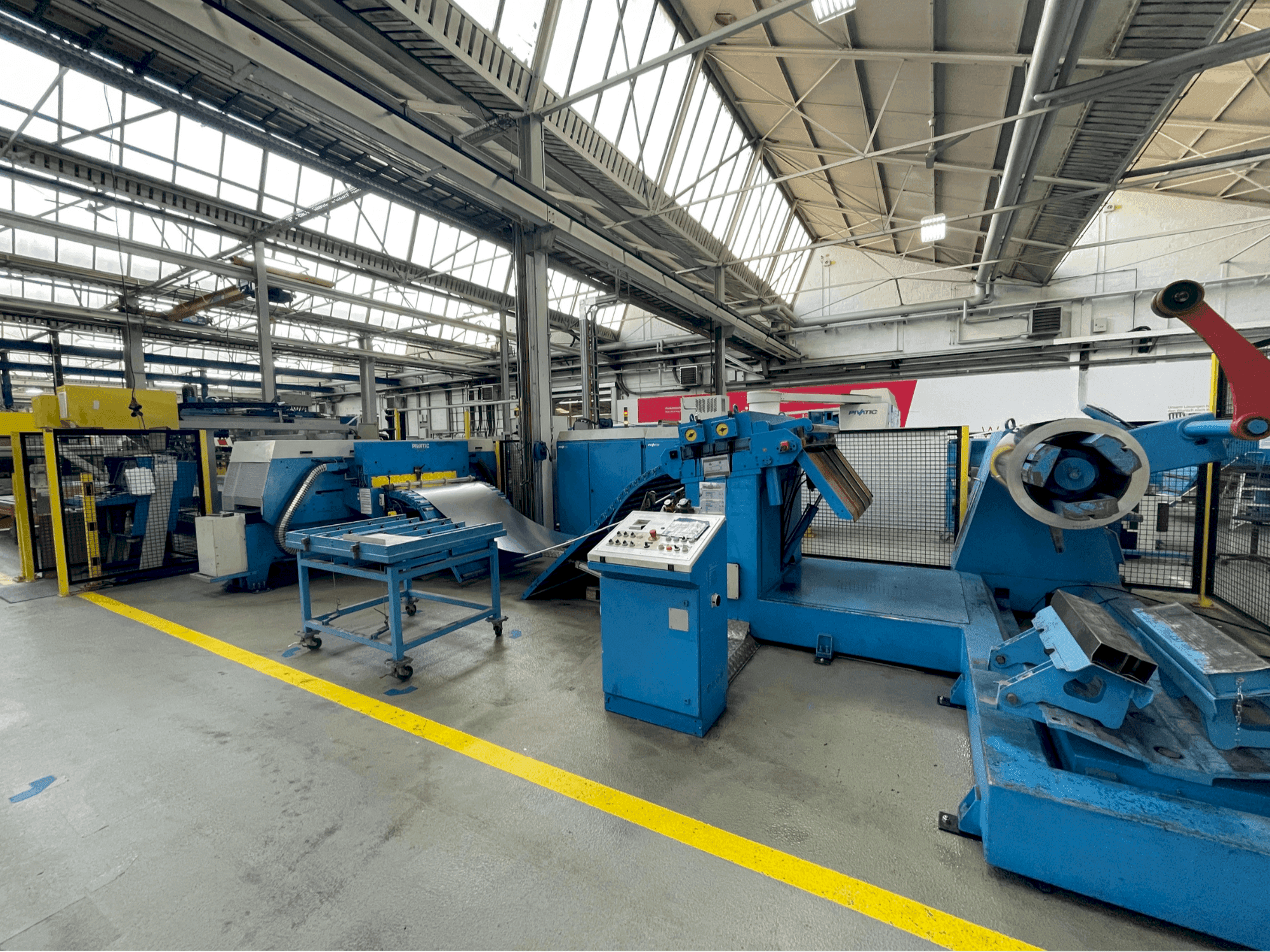 MACHINE_IMG_ALT_FRONT_VIEW