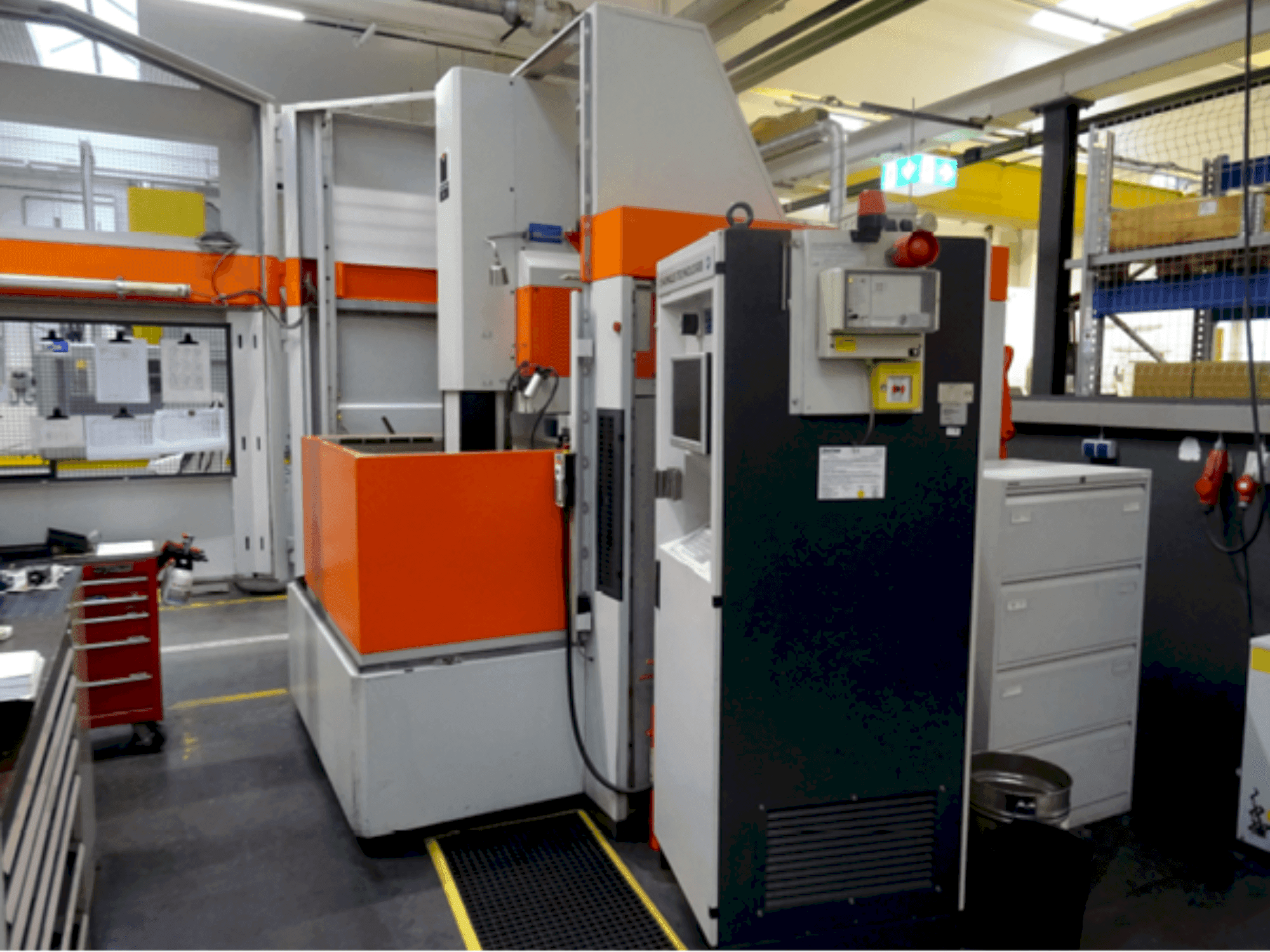 MACHINE_IMG_ALT_FRONT_VIEW