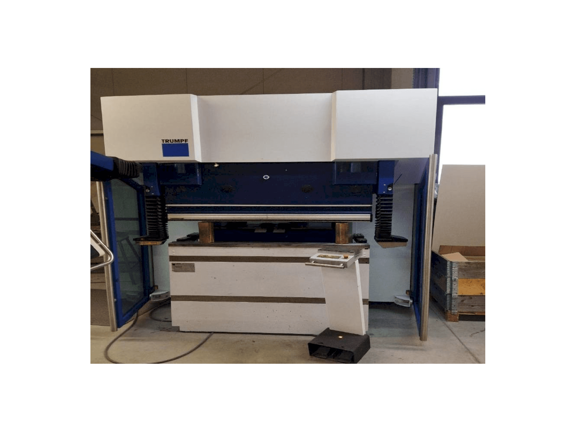 MACHINE_IMG_ALT_FRONT_VIEW