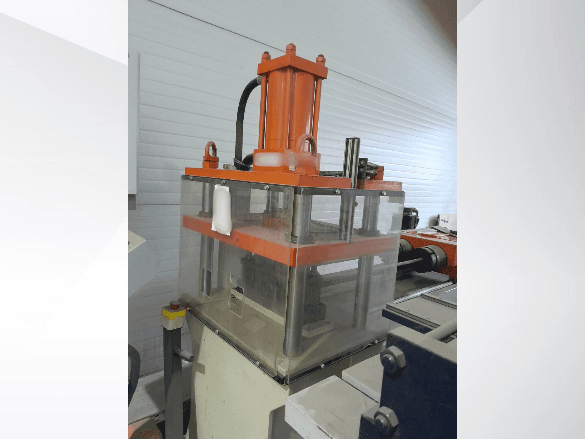 MACHINE_IMG_ALT_FRONT_VIEW