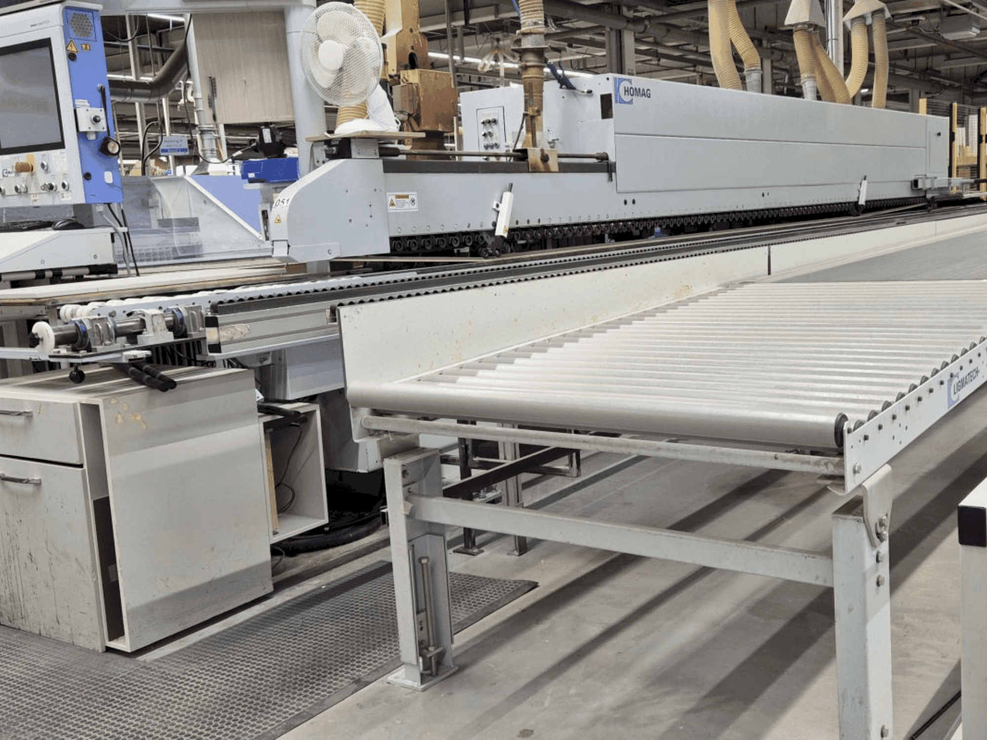 MACHINE_IMG_ALT_FRONT_VIEW