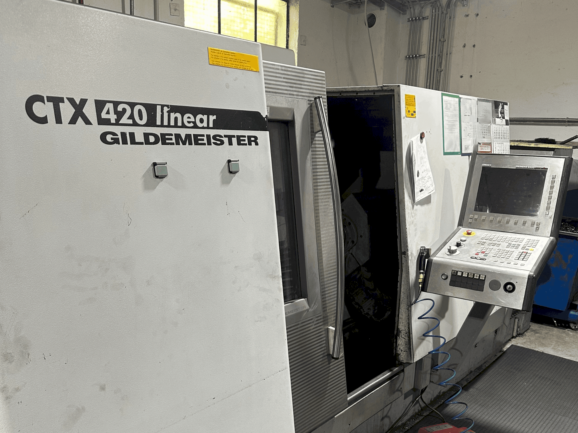 MACHINE_IMG_ALT_FRONT_VIEW