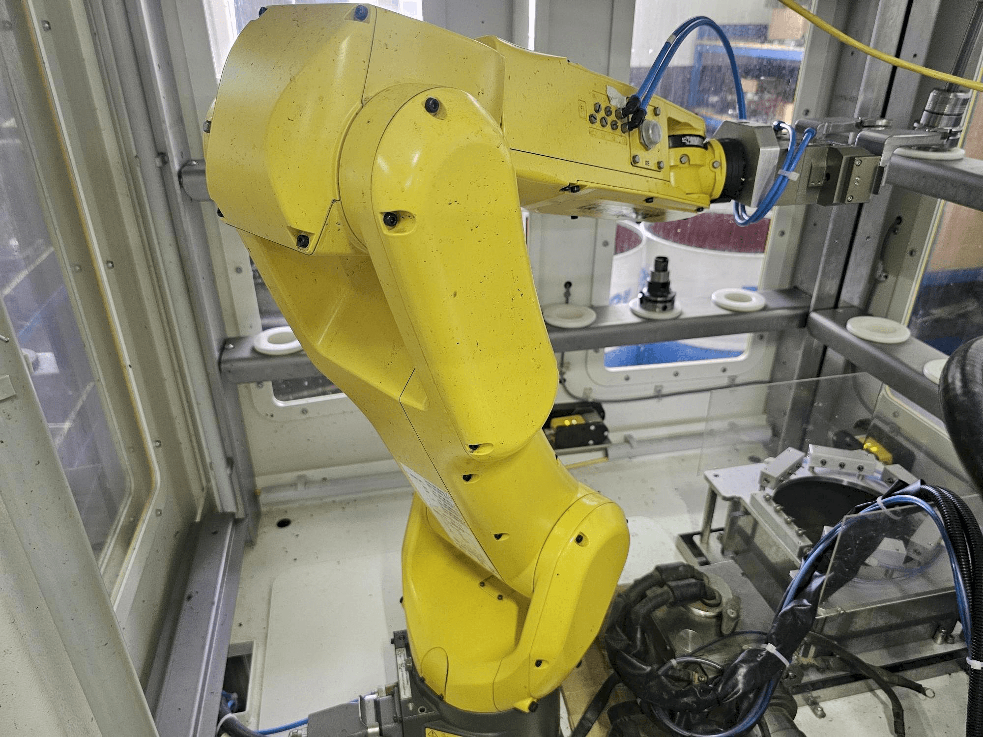 MACHINE_IMG_ALT_FRONT_VIEW