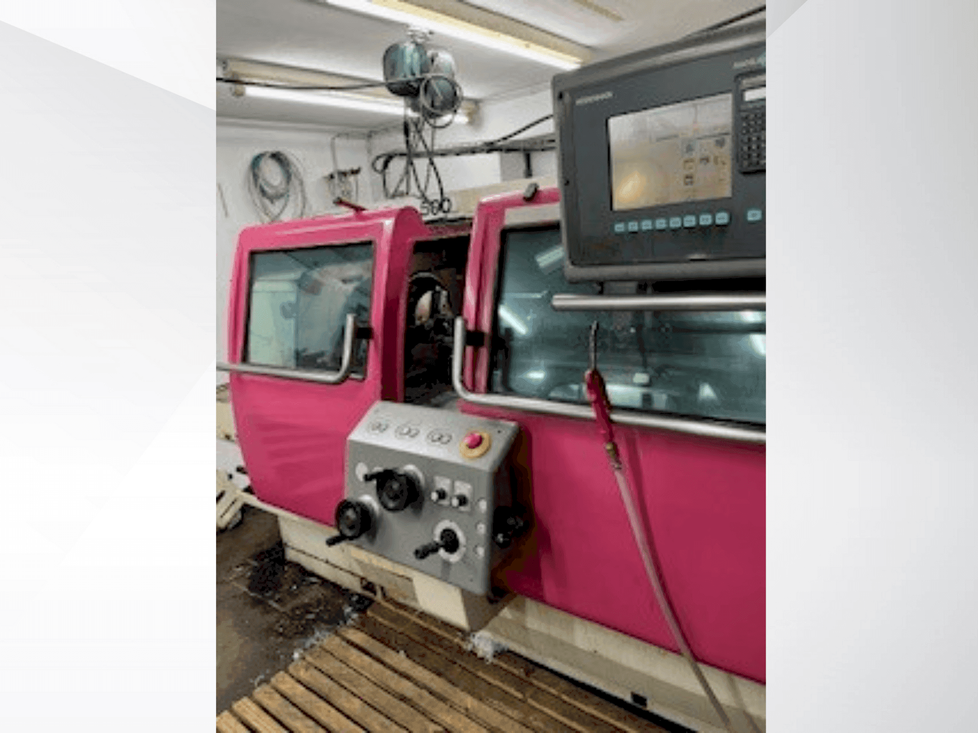 MACHINE_IMG_ALT_FRONT_VIEW