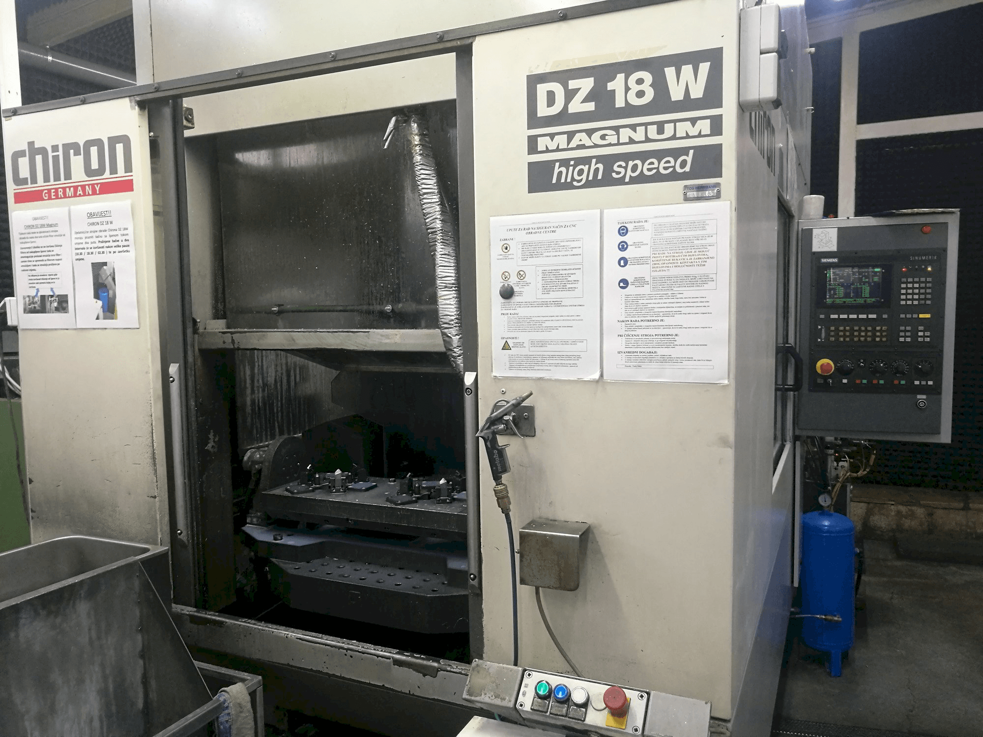 Front view of CHIRON DZ 18 W machine