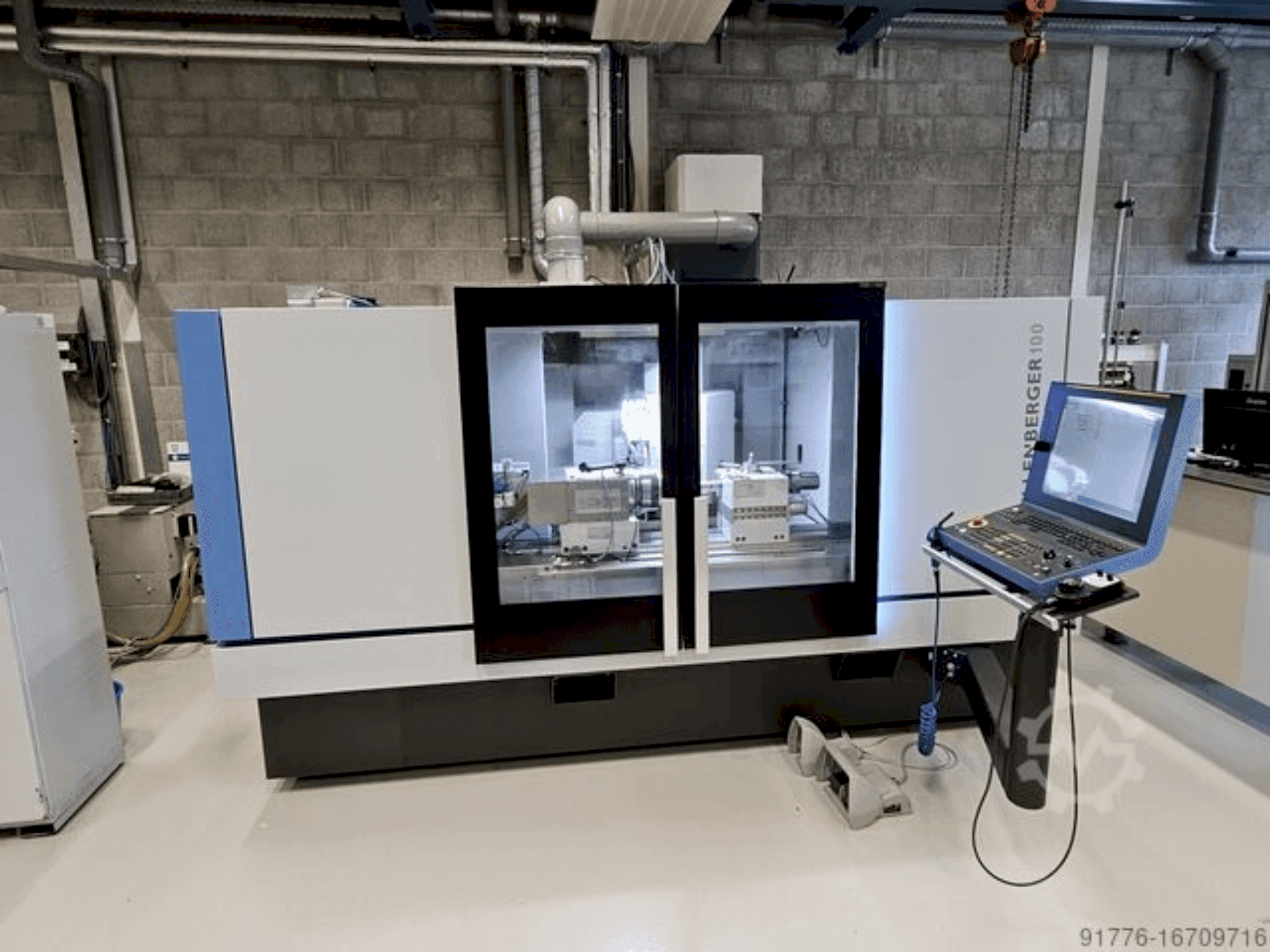 MACHINE_IMG_ALT_FRONT_VIEW