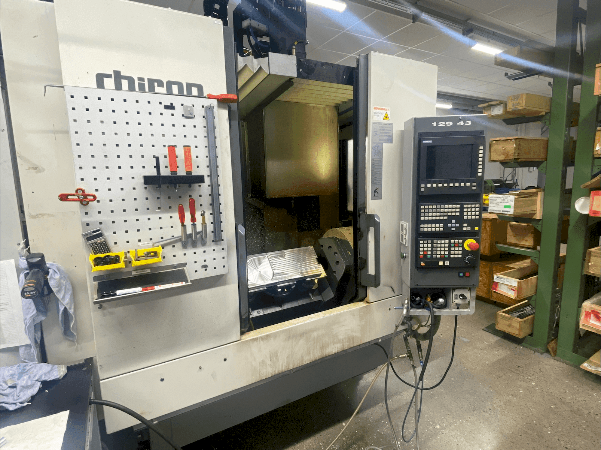 MACHINE_IMG_ALT_FRONT_VIEW