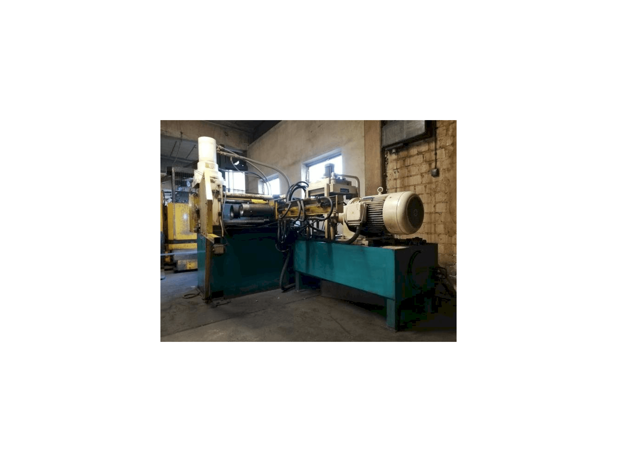 MACHINE_IMG_ALT_FRONT_VIEW