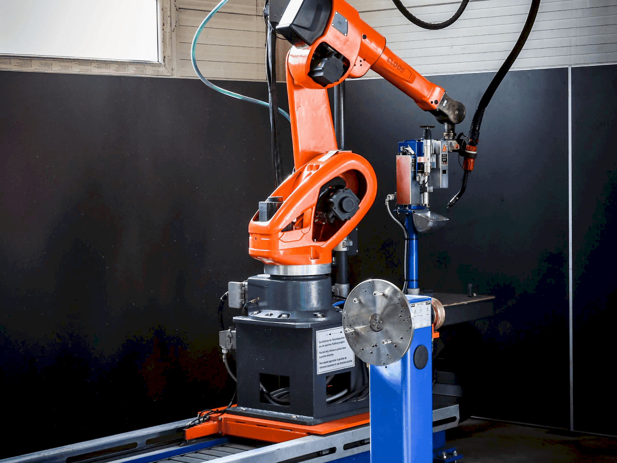 MACHINE_IMG_ALT_FRONT_VIEW