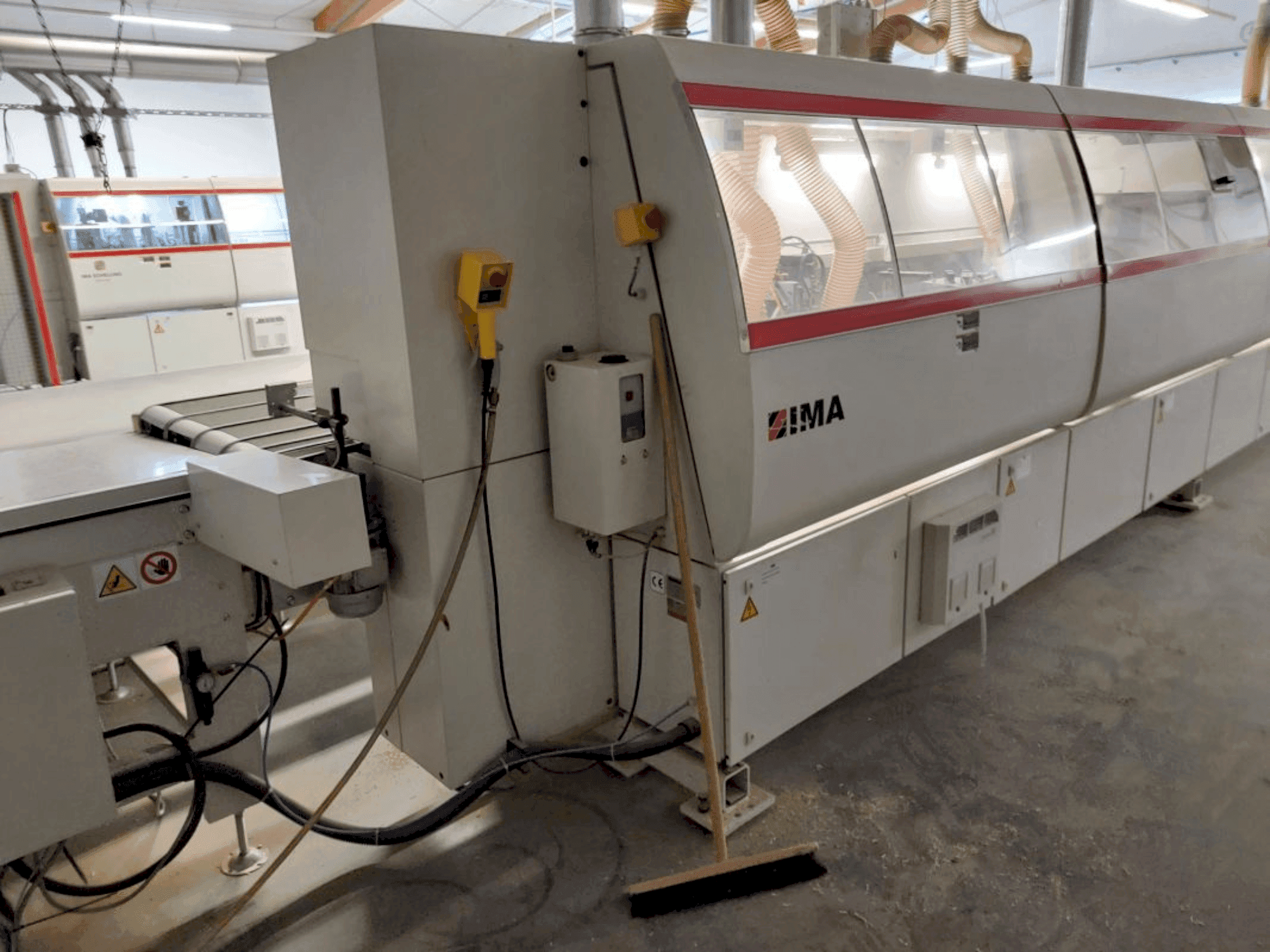MACHINE_IMG_ALT_FRONT_VIEW
