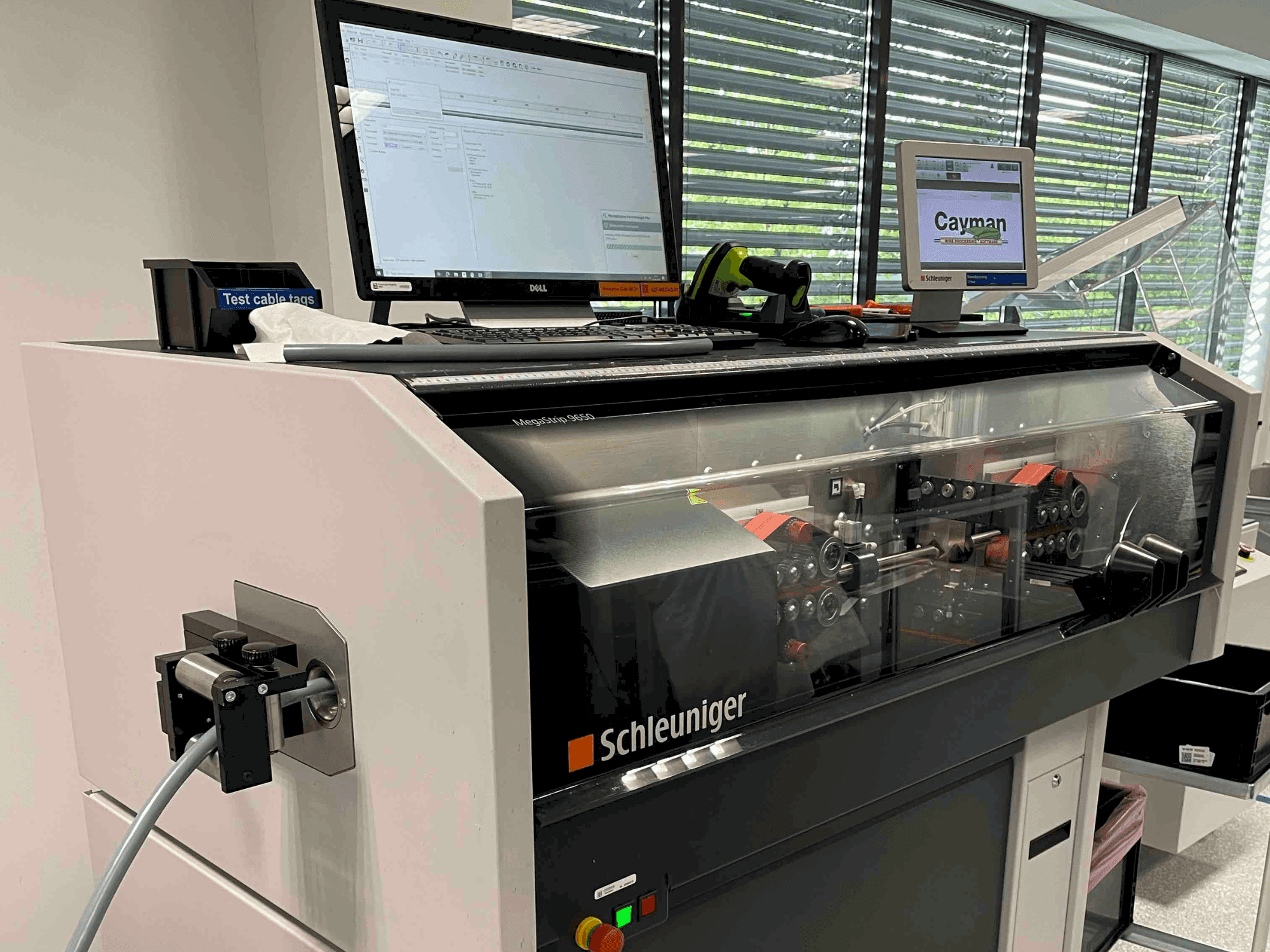 MACHINE_IMG_ALT_FRONT_VIEW