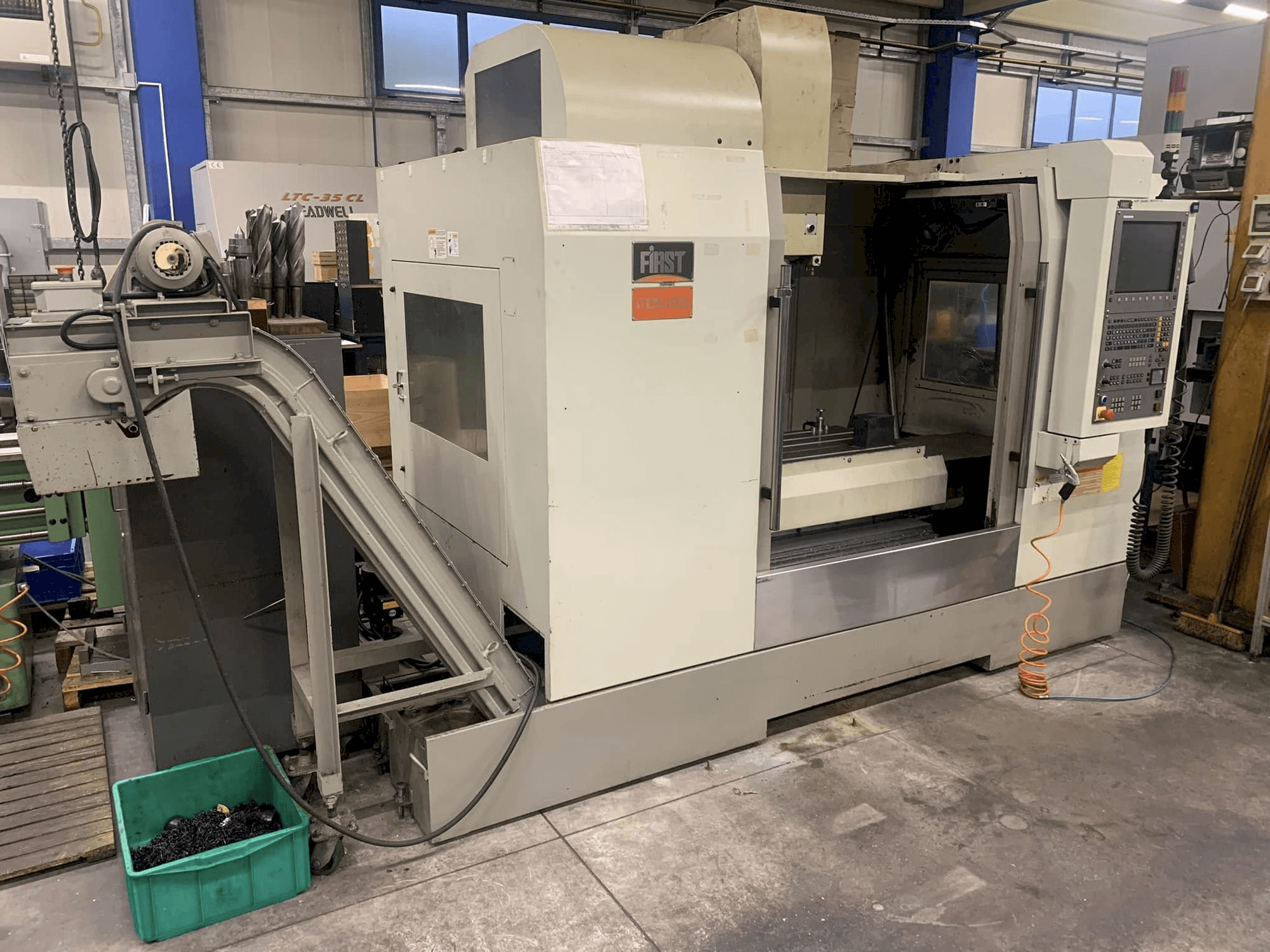 MACHINE_IMG_ALT_FRONT_VIEW