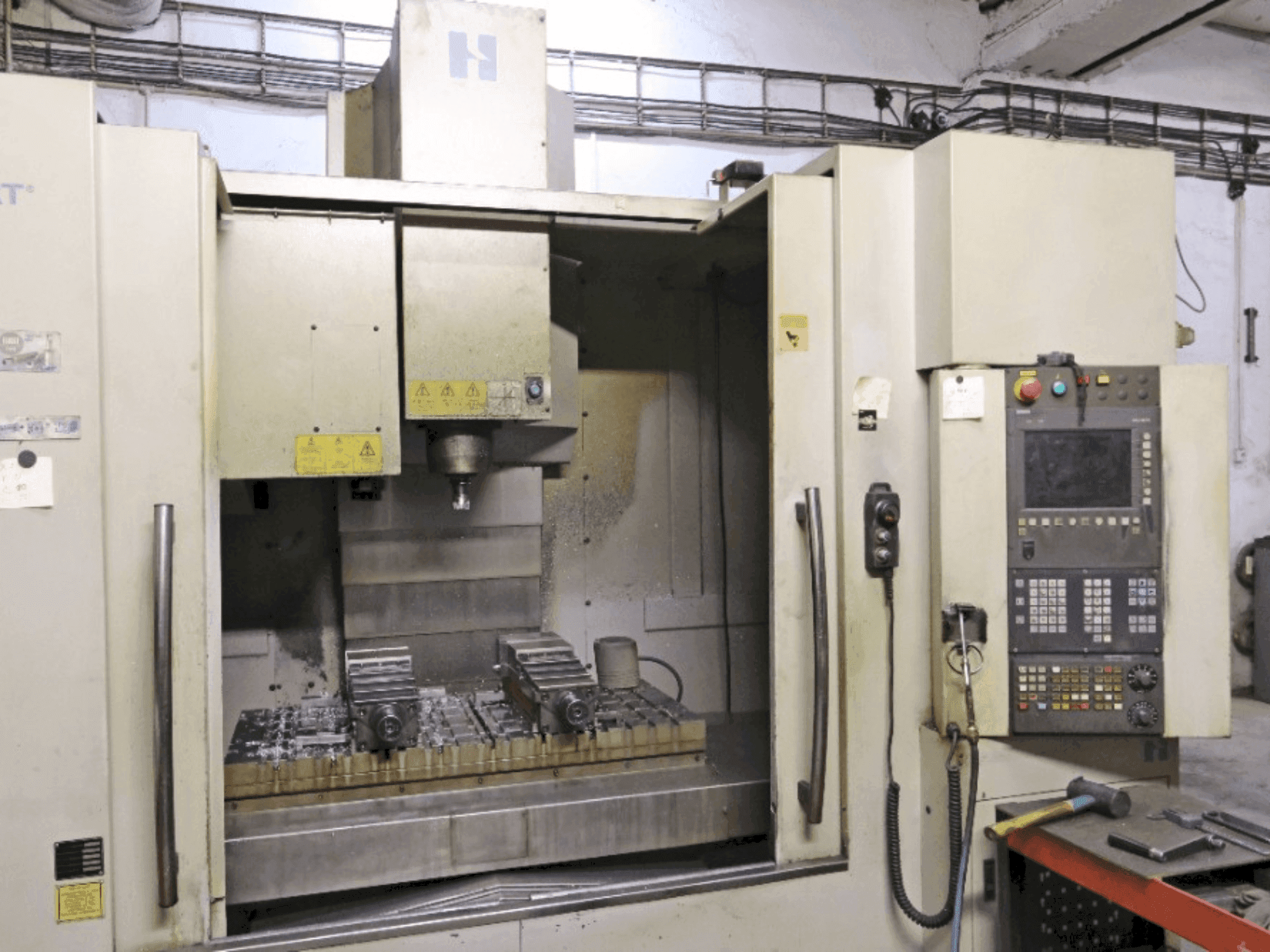 MACHINE_IMG_ALT_FRONT_VIEW