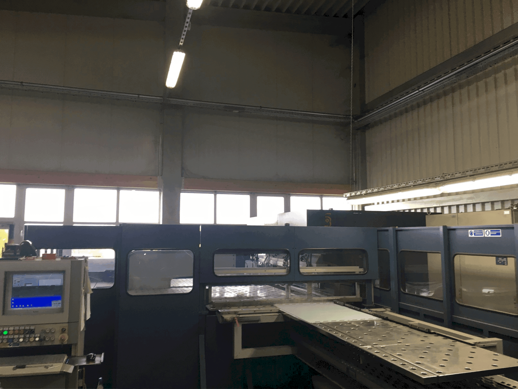 MACHINE_IMG_ALT_FRONT_VIEW