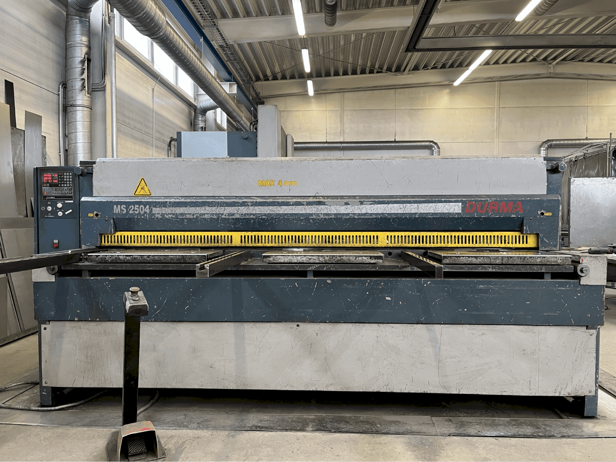 MACHINE_IMG_ALT_FRONT_VIEW