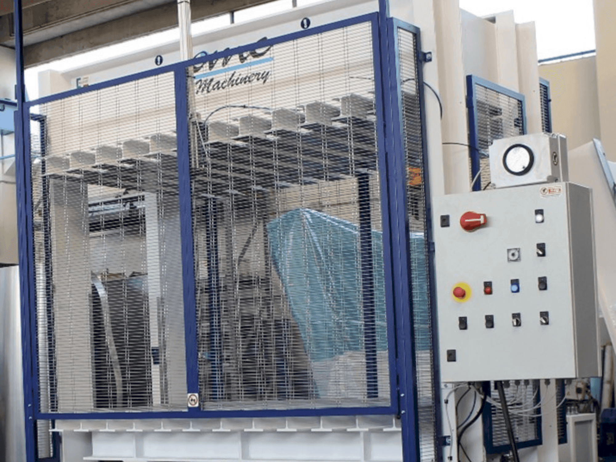 MACHINE_IMG_ALT_FRONT_VIEW