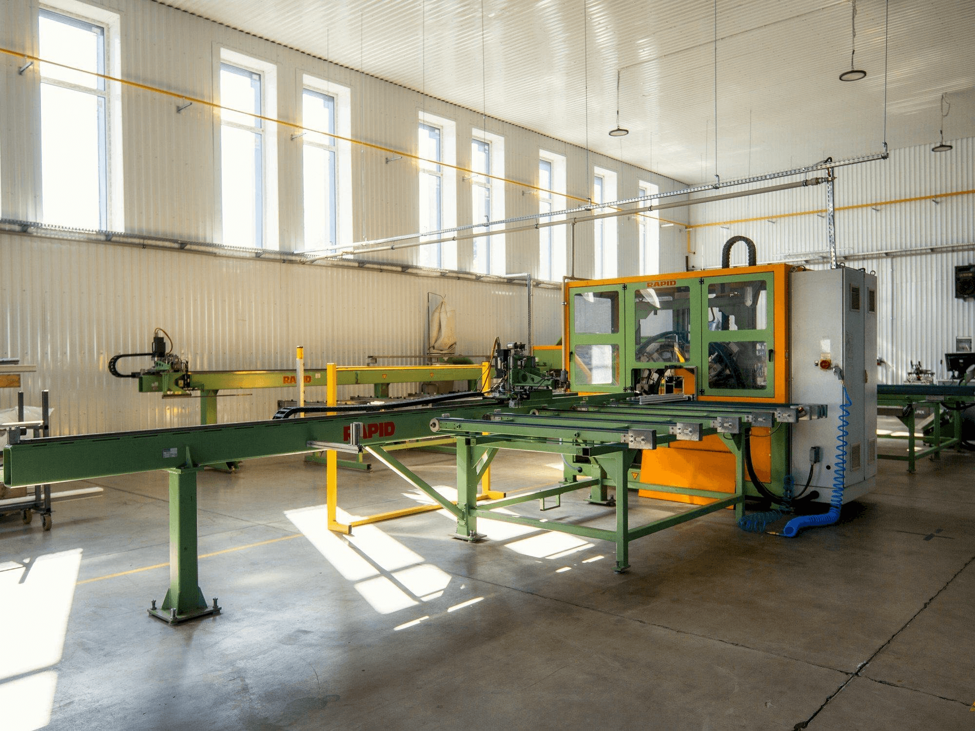 MACHINE_IMG_ALT_FRONT_VIEW