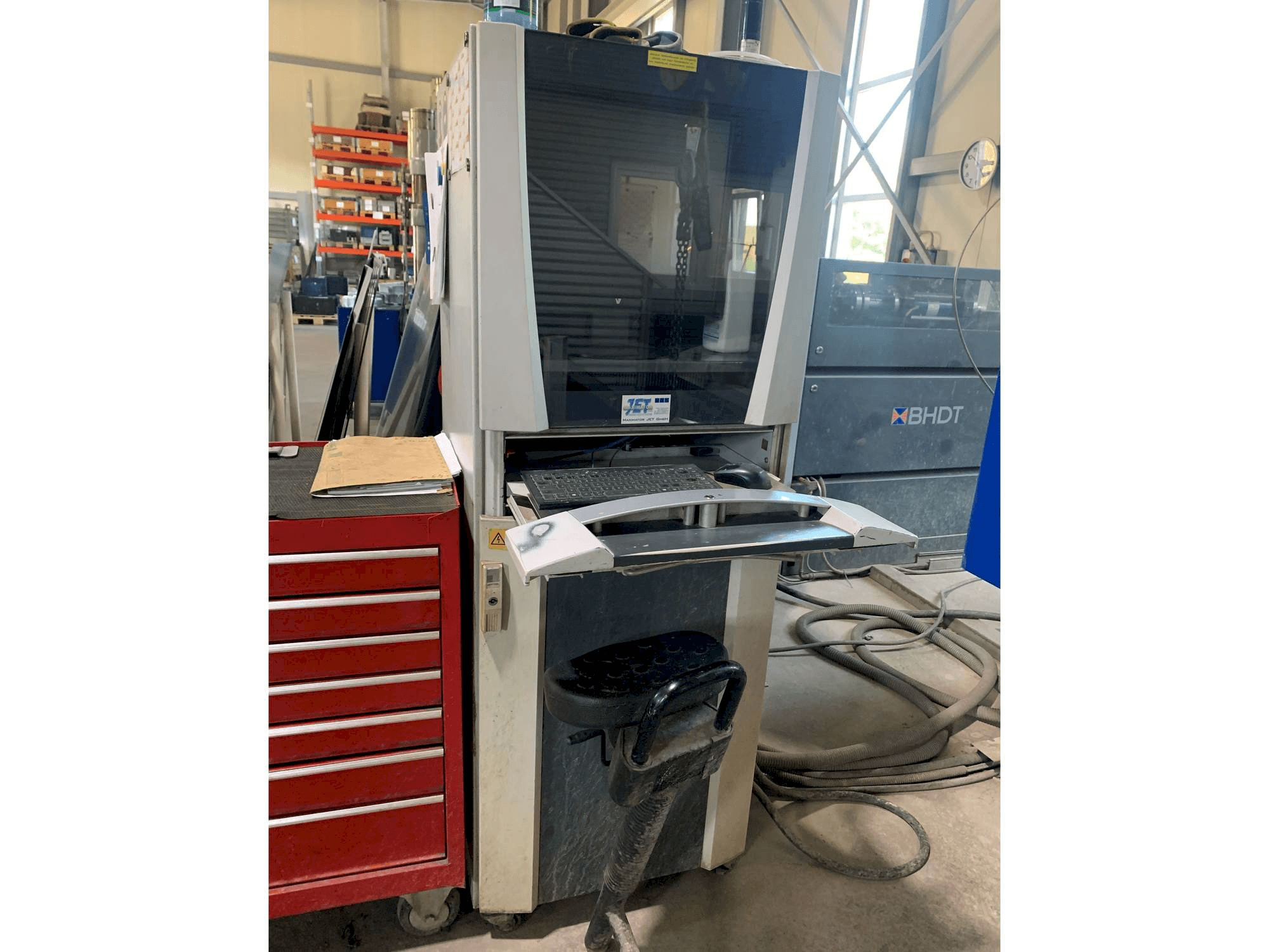 MACHINE_IMG_ALT_FRONT_VIEW
