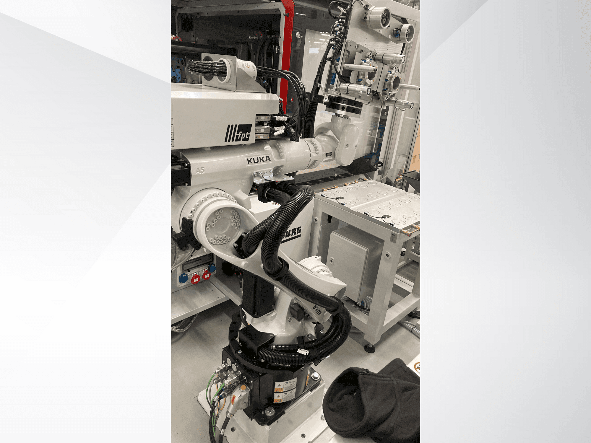 MACHINE_IMG_ALT_FRONT_VIEW