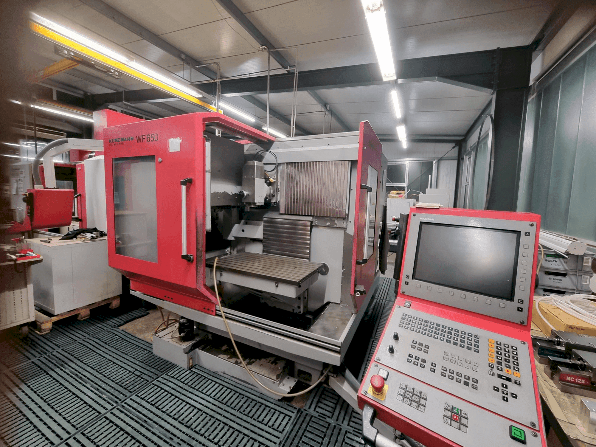 MACHINE_IMG_ALT_FRONT_VIEW