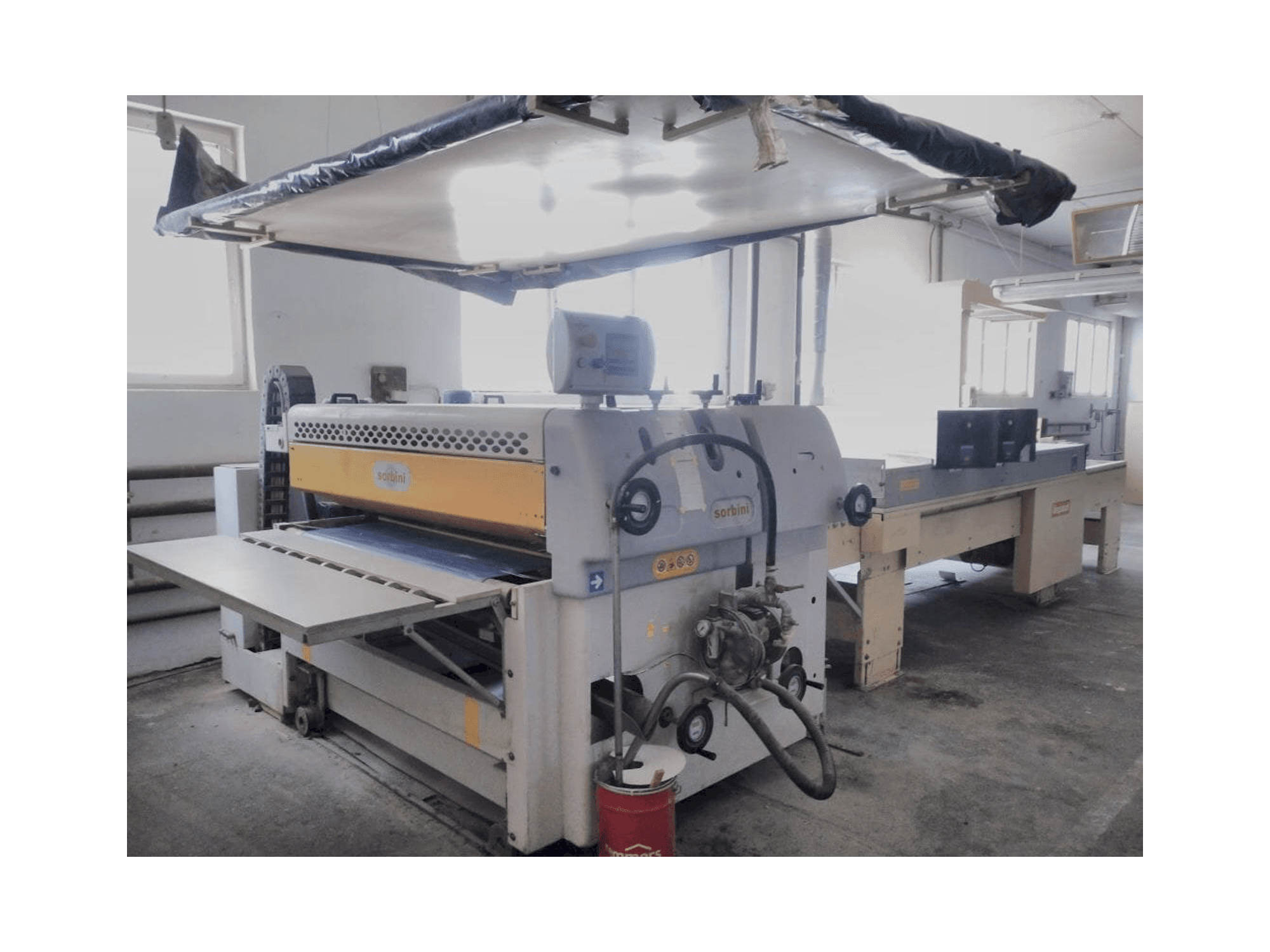 MACHINE_IMG_ALT_FRONT_VIEW