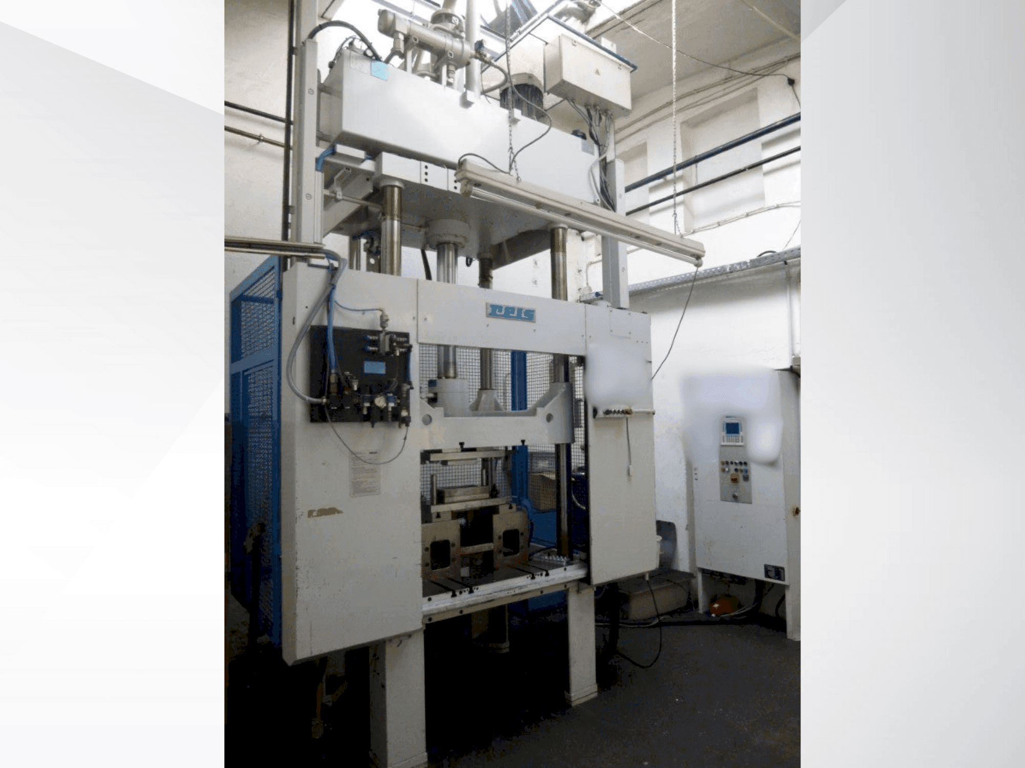 MACHINE_IMG_ALT_FRONT_VIEW