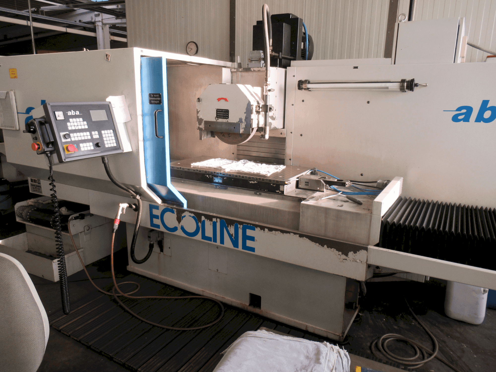 MACHINE_IMG_ALT_FRONT_VIEW